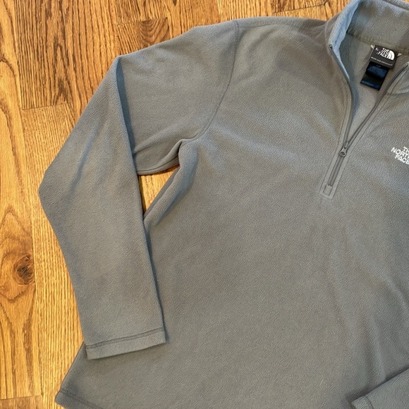 Men’s The North Face Fleece Quarter Zip Pullover. Size S. Excellent Condition. - Picture 8 of 12